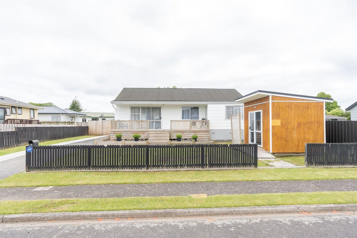 4 David Street, Nawton, Hamilton - Carousel 20