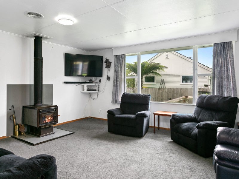 39 Hinerangi Street, Turangi - Carousel 2