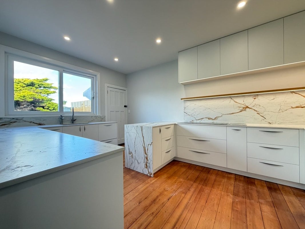 96 Hobart Street, Miramar, Wellington - Carousel 1