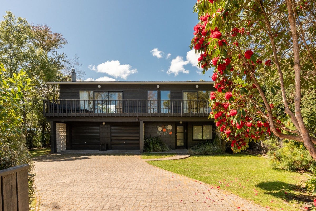 20 Keitha Place, Kinloch, Taupo - Carousel 2