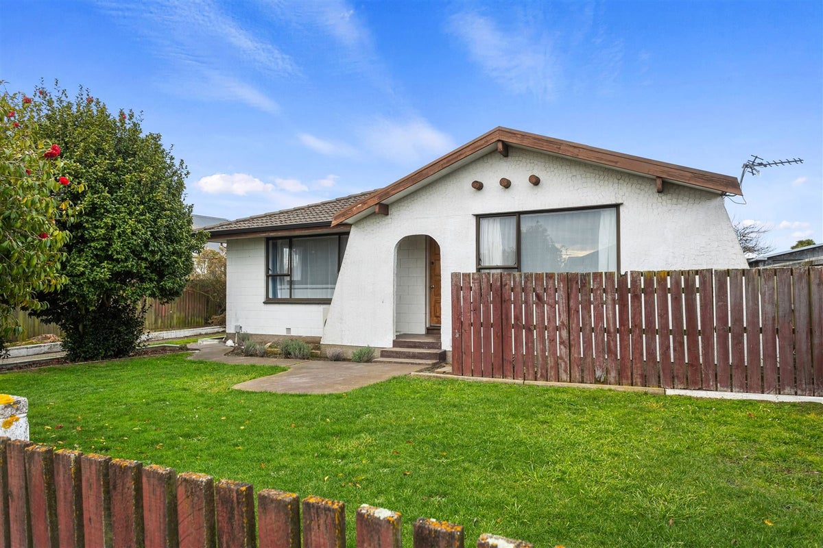 6 Kinross Street, Hei Hei, Christchurch - Carousel 1