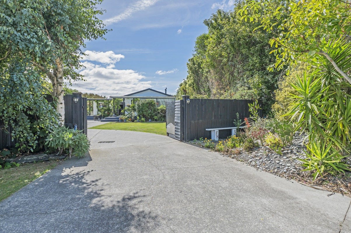 20 Ocean View Place, Leeston - Carousel 25