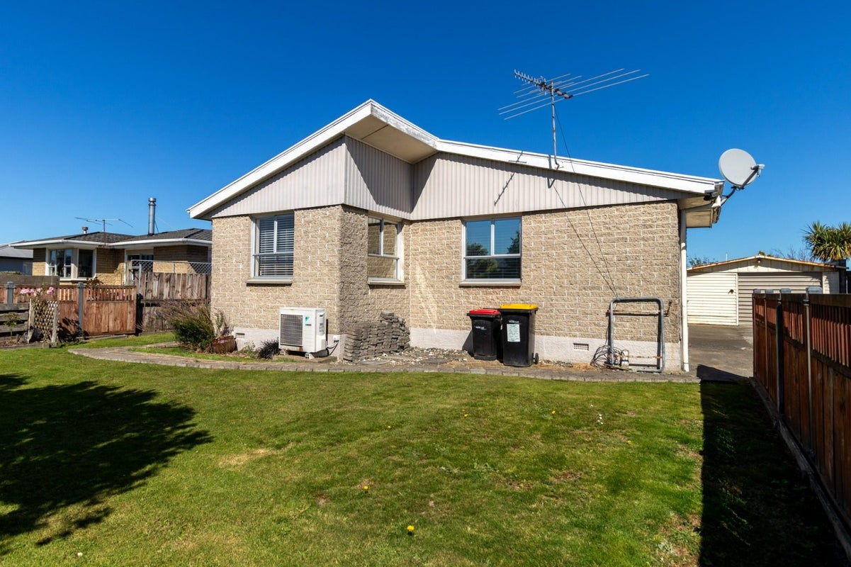 11 Forfar Crescent, Rockdale, Invercargill - Carousel 1