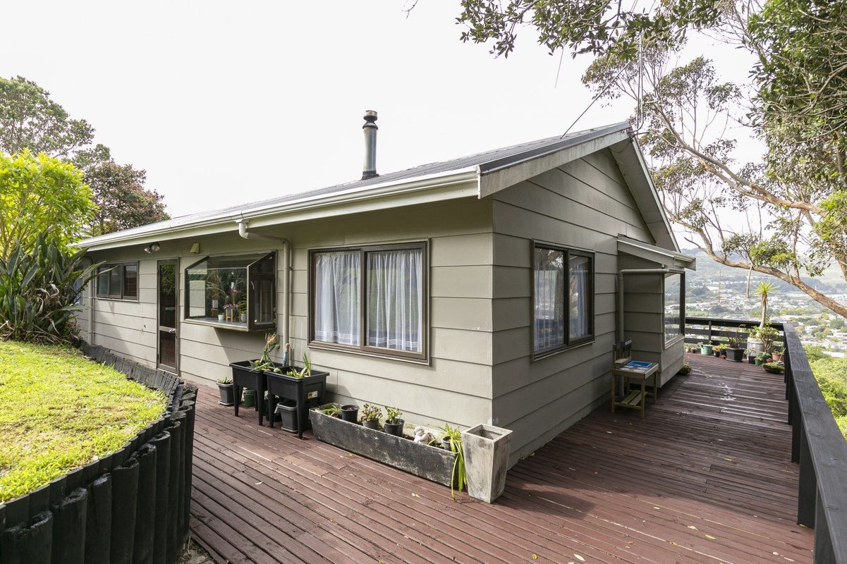37 Westhaven Drive, Tawa, Wellington - Carousel 17