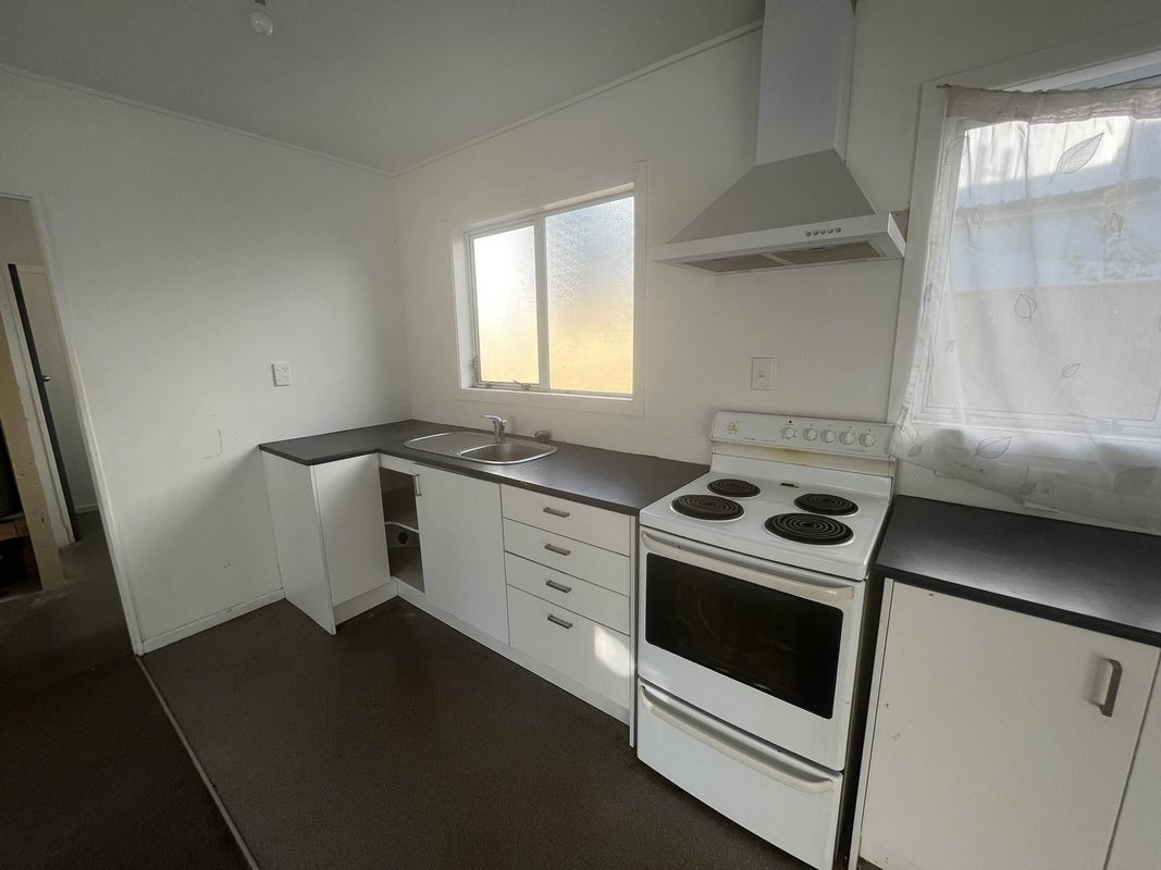 3/93 RANDWICK CRES, Moera, Lower Hutt - Carousel 2