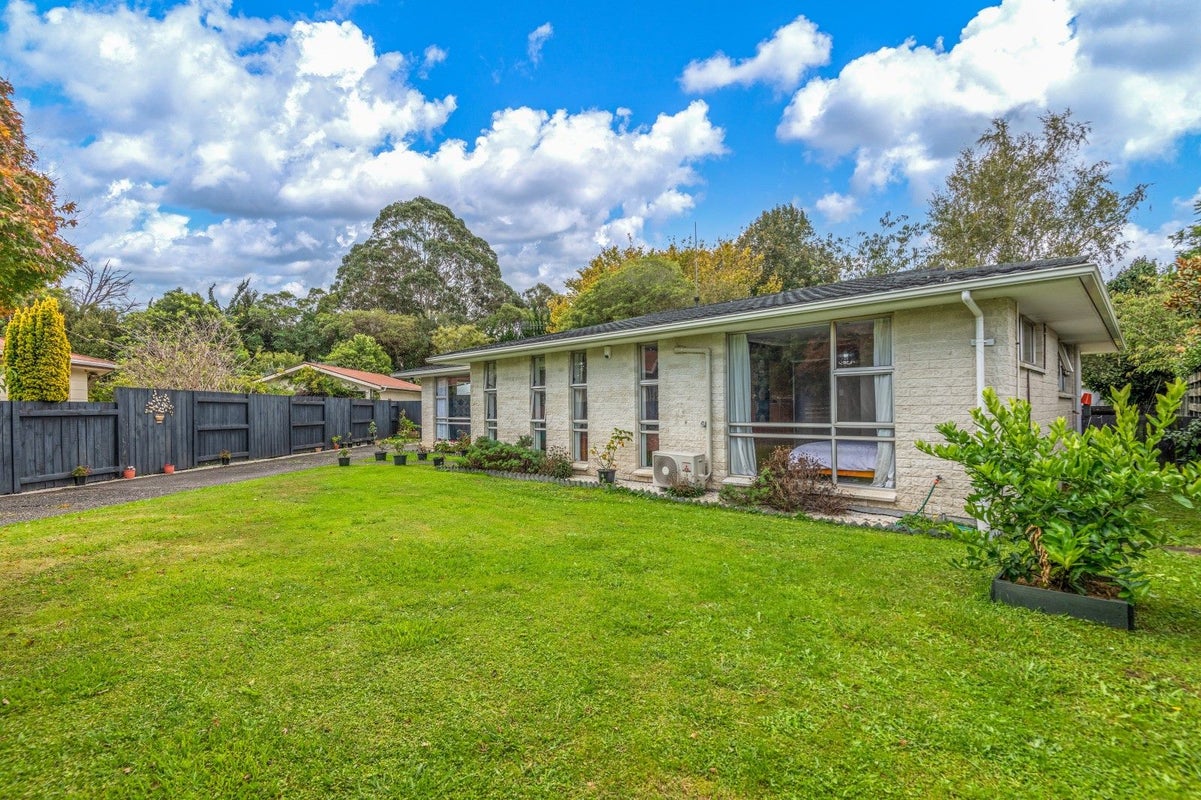 9 Spilman Place, Awapuni, Palmerston North - Carousel 14