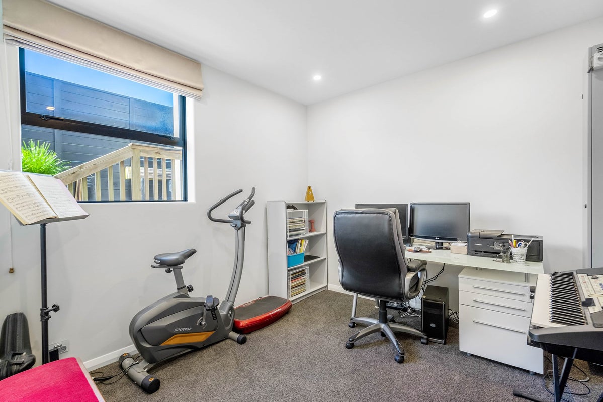10 Herbert Pollard Drive, Maraetai, Auckland - Carousel 50