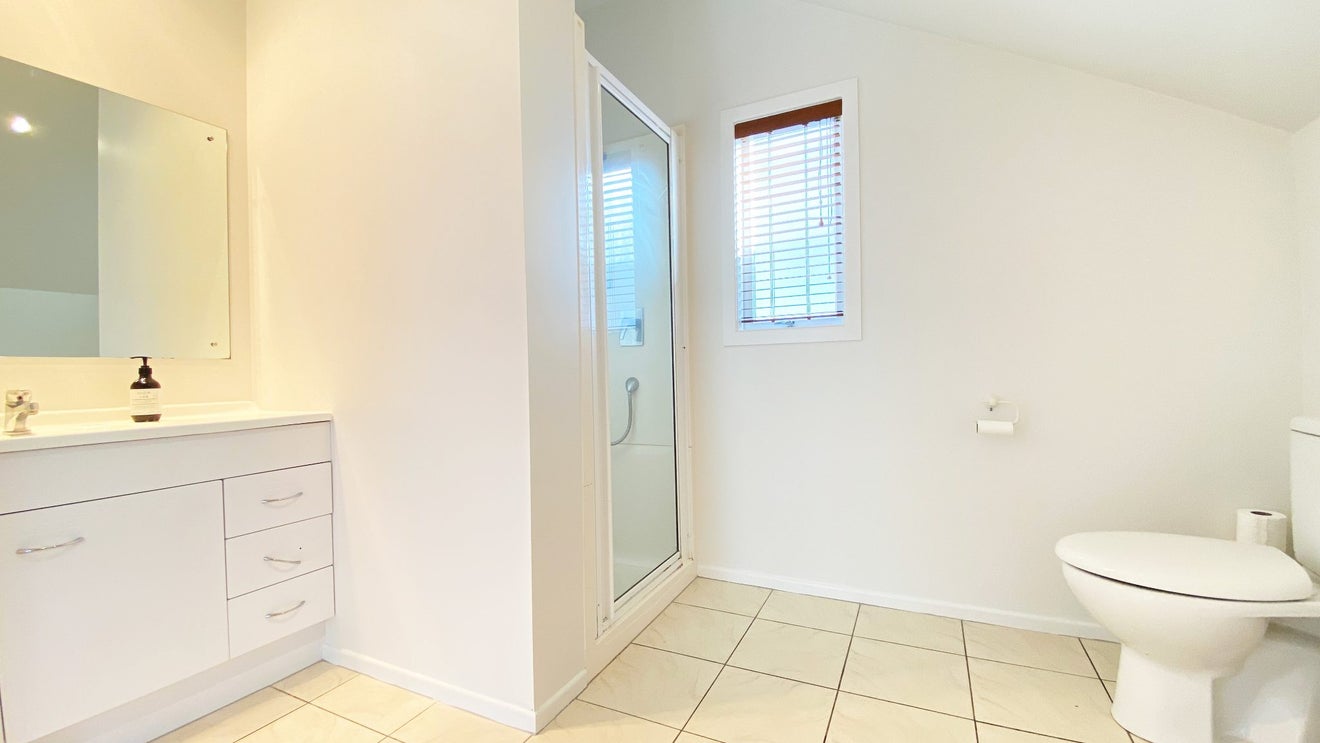 2 Brassey Road, Birkenhead, Auckland - Carousel 15