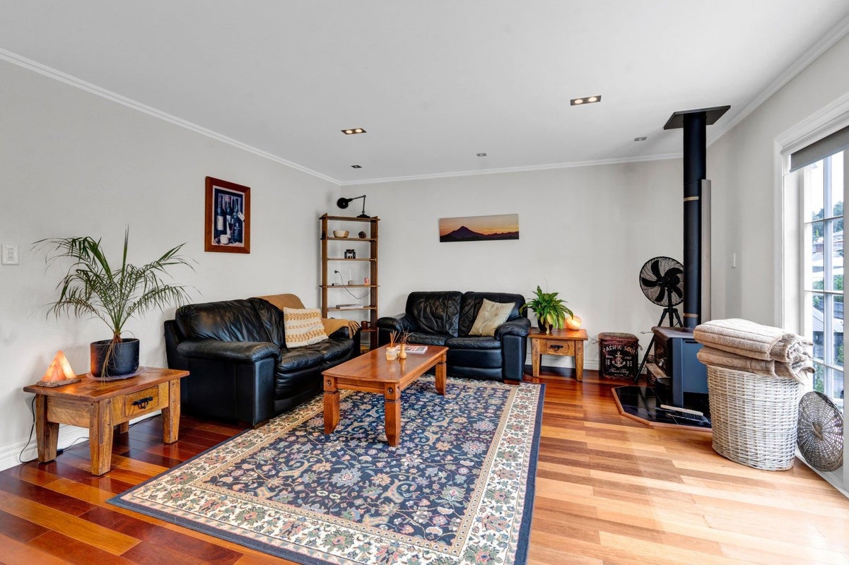 35 Belt Road, Moturoa, New Plymouth - Carousel 2