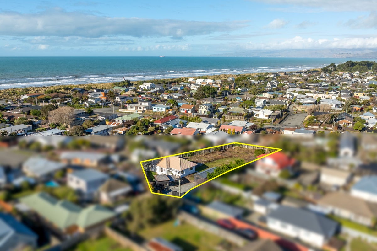 59 Britannia Street, North New Brighton, Christchurch - Carousel 1