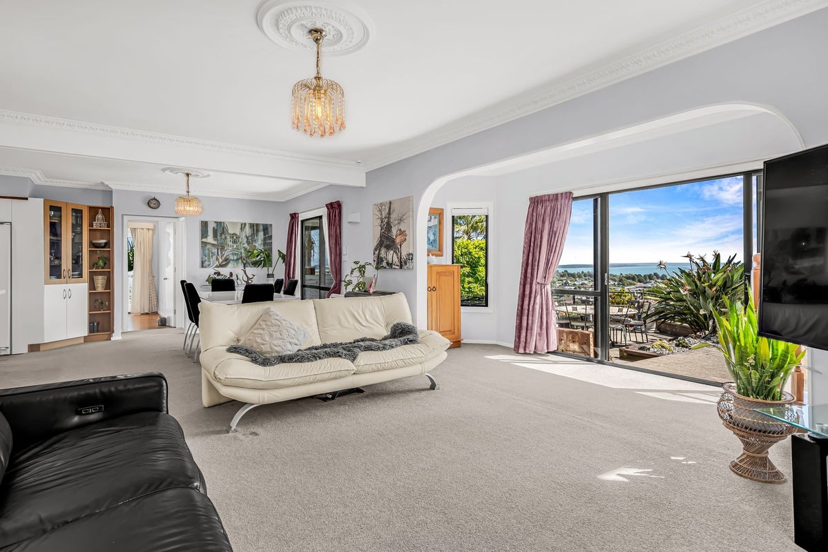 51 Tosswill Road, Tahunanui, Nelson - Carousel 2