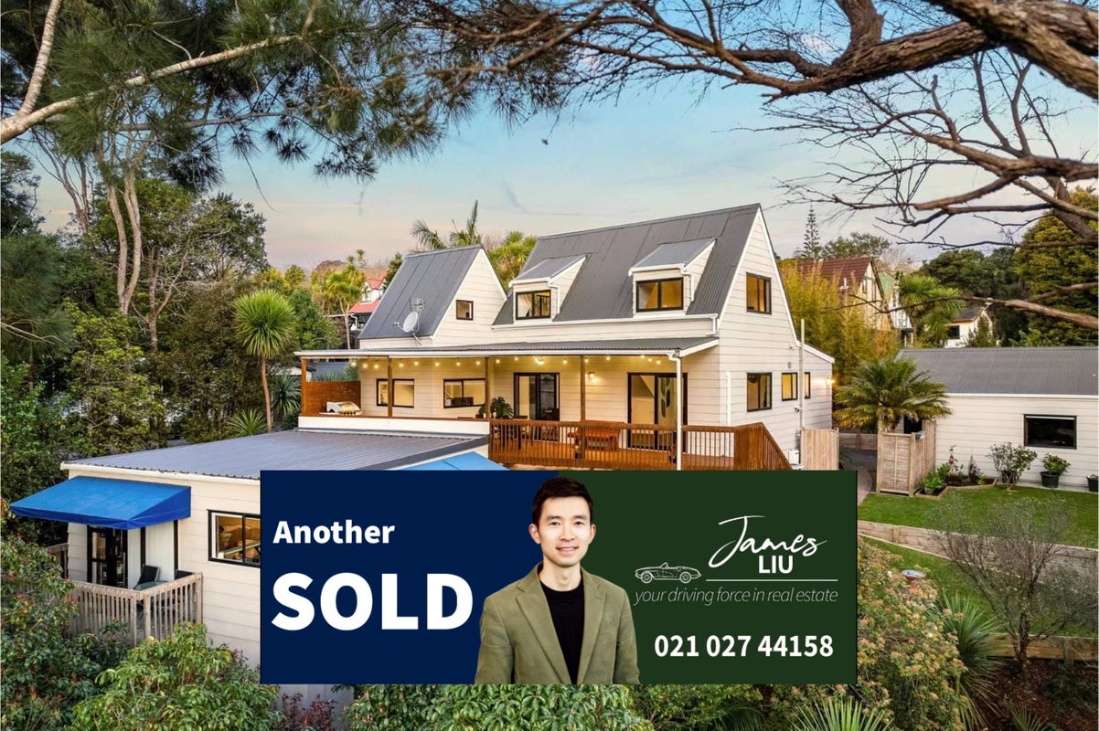 46A Houston Place, Bayview, Auckland - Carousel 1