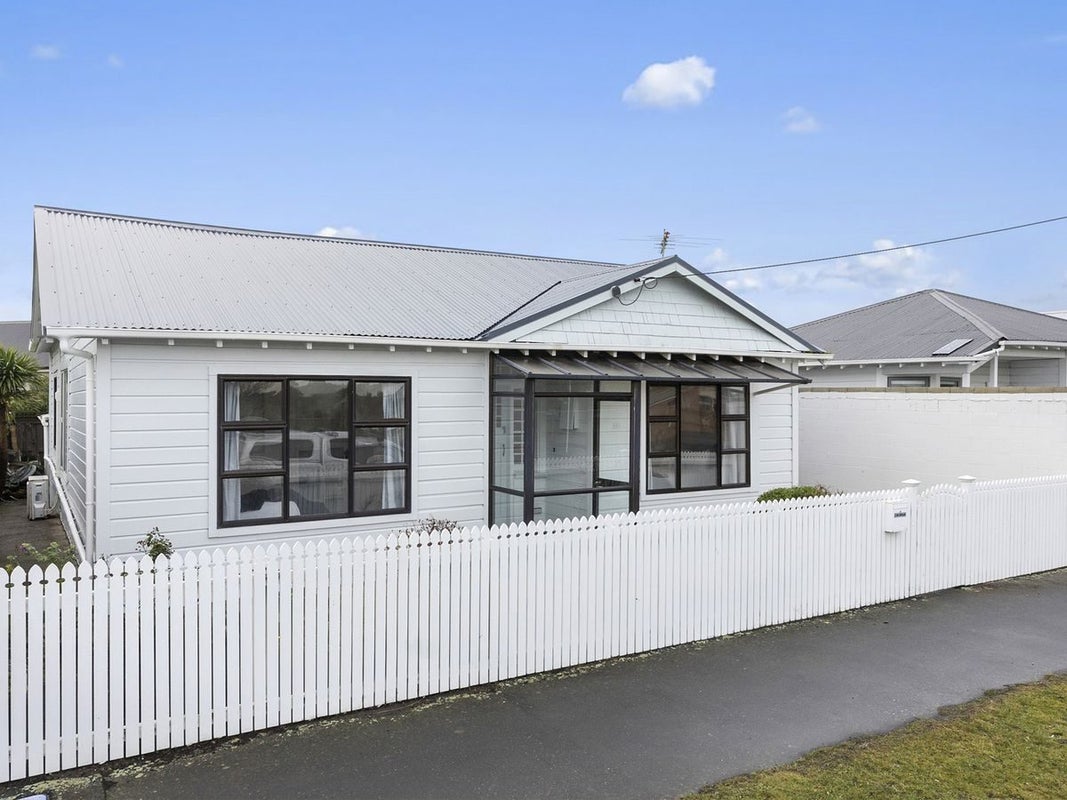 58 Victoria Road, Saint Kilda, Dunedin - Carousel 2