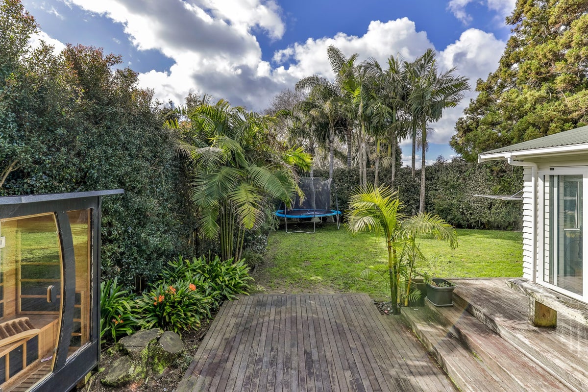23 Bodi Place, Te Atatu South, Auckland - Carousel 2