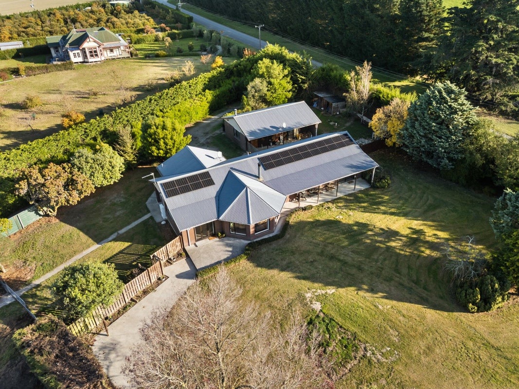1316 Tramway Road, Leeston - Carousel 36