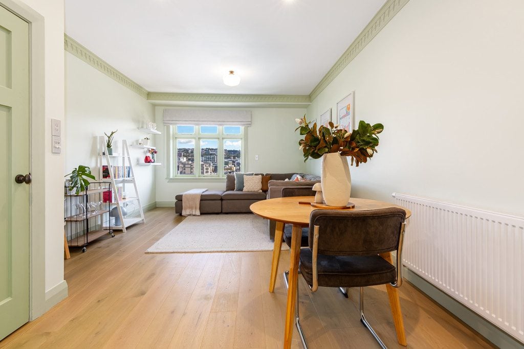 3/9A Hawker Street, Mount Victoria, Wellington - Carousel 2