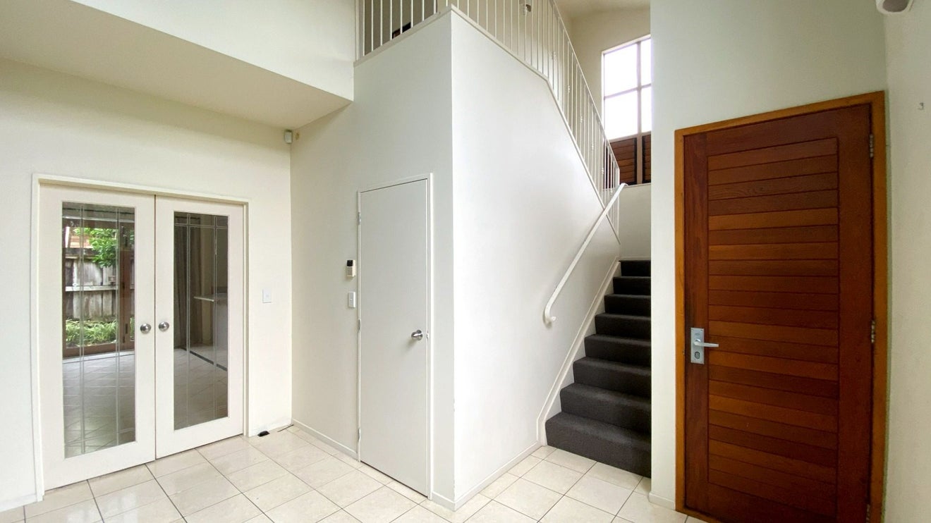 125C Landscape Road, Mount Eden, Auckland - Carousel 2