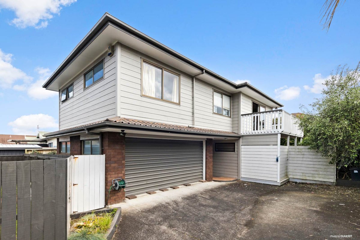 7B Queensway, Three Kings, Auckland - Carousel 1