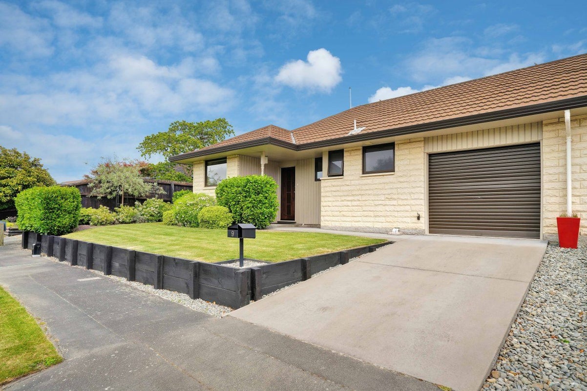 1/9 Shamrock Place, Halswell, Christchurch - Carousel 1