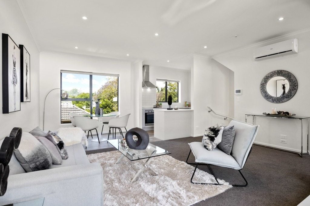 500D Te Atatu Road, Te Atatu Peninsula, Auckland - Carousel 1