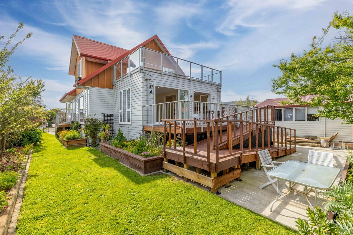 7 Seafield Place, South New Brighton, Christchurch - Carousel 2