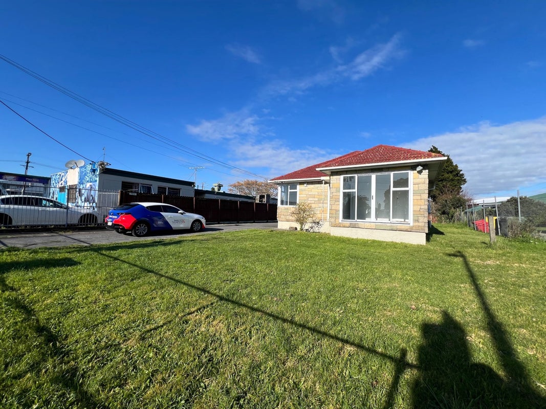 74 Russell Road, Manurewa, Auckland - Carousel 2