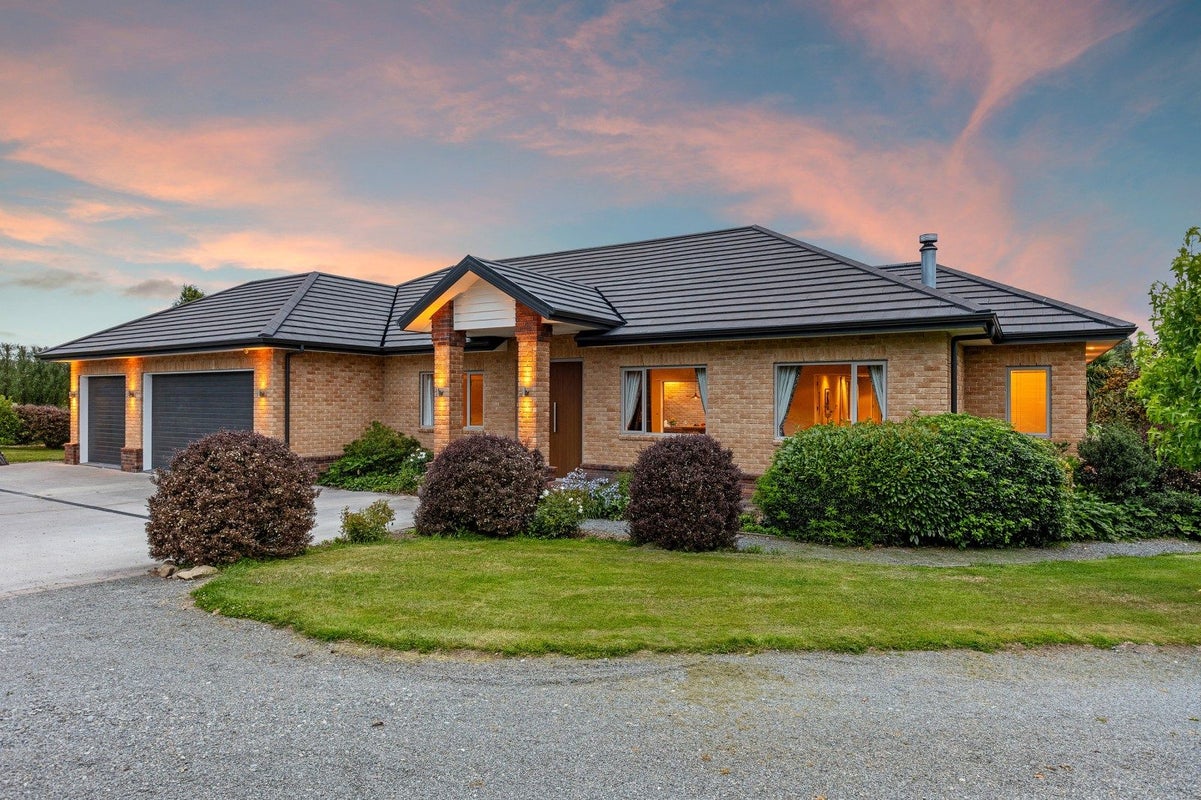 8 Leith Drive, Loburn, Rangiora - Carousel 38