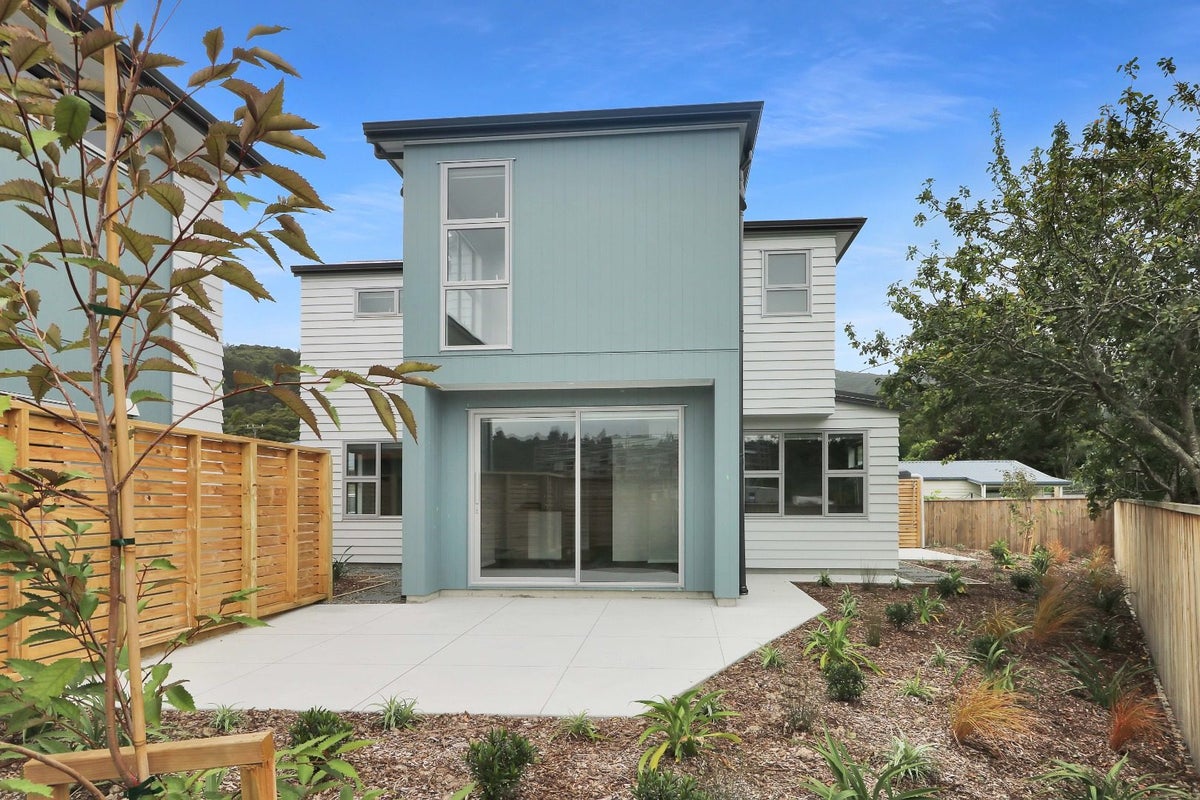4D Horoeka Street, Stokes Valley, Lower Hutt - Carousel 15
