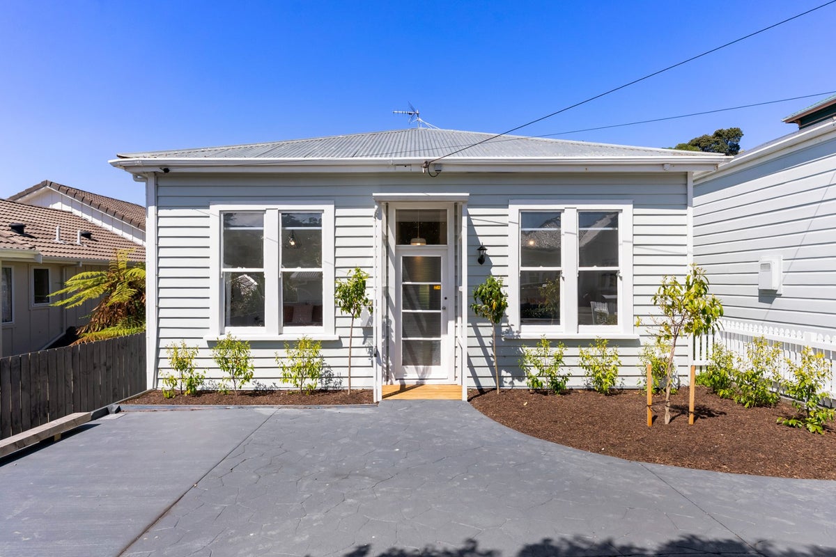 1 Chatham Street, Berhampore, Wellington, Wellington - Carousel 1