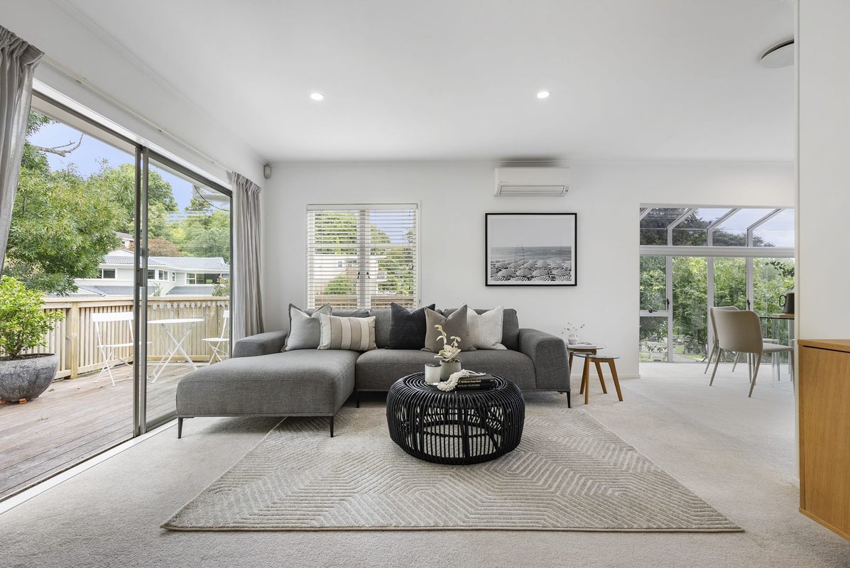 43 Gowing Drive, Meadowbank, Auckland - Carousel 1