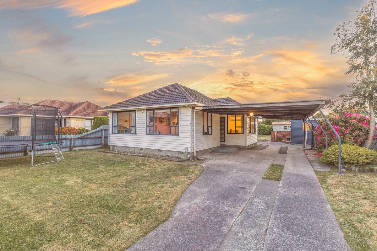 33 Aurora Street, Hei Hei, Christchurch - Carousel 1