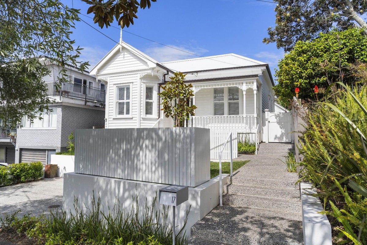 17 Mountain View Road, Morningside, Auckland - Carousel 1