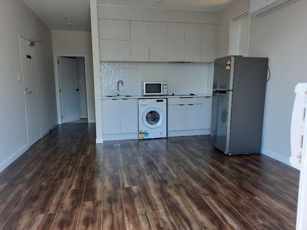 8 Skua Road, Hobsonville, Auckland - Carousel 2
