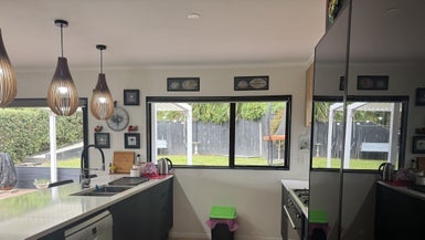 79 Woodman Drive, Tawa, Wellington - Carousel 1