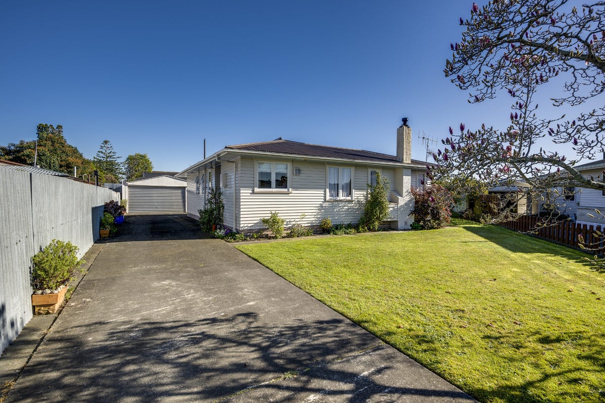 15 Trent Street, Taradale, Napier - Carousel 16