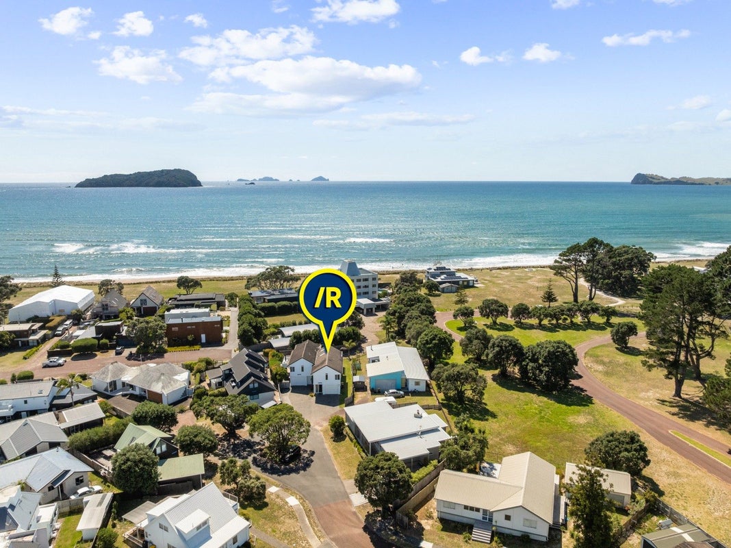 10 Justintime, Pauanui, Pauanui - Carousel 20