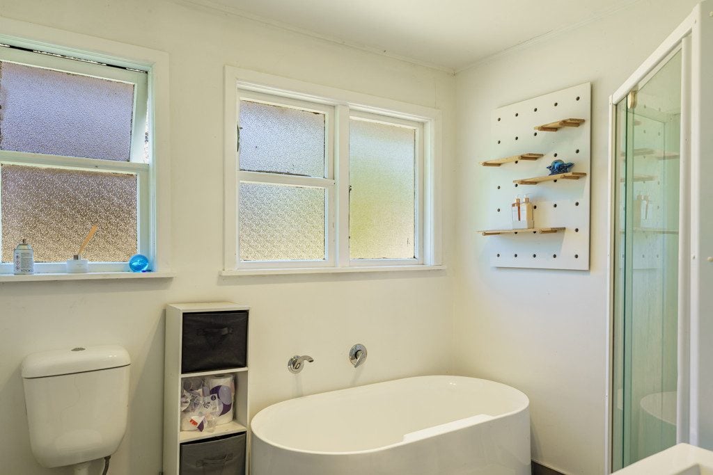 5 Maxwell Place, Maraenui, Napier - Carousel 2