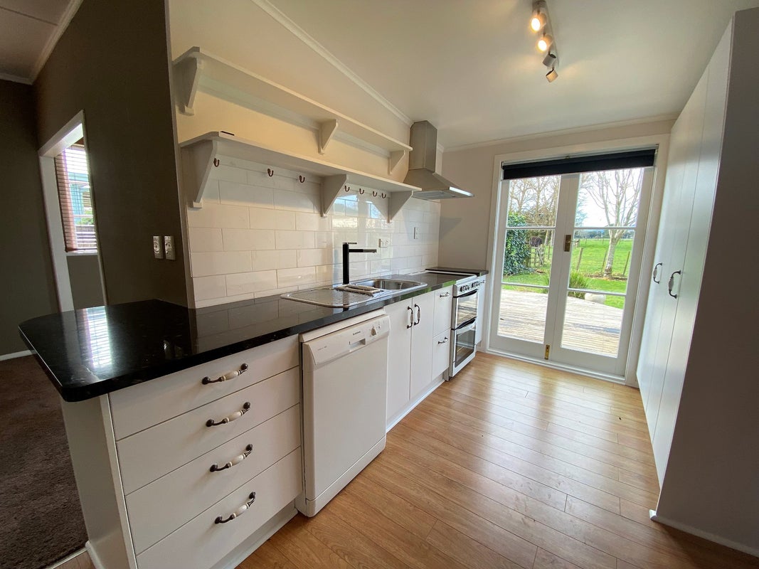 180 Bruntwood Road, Pukemoremore, Cambridge - Carousel 2