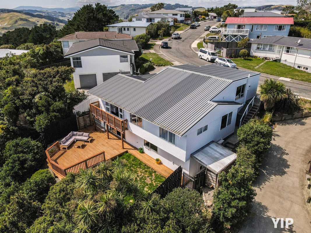 21 Lomita Road, Johnsonville, Wellington - Carousel 2