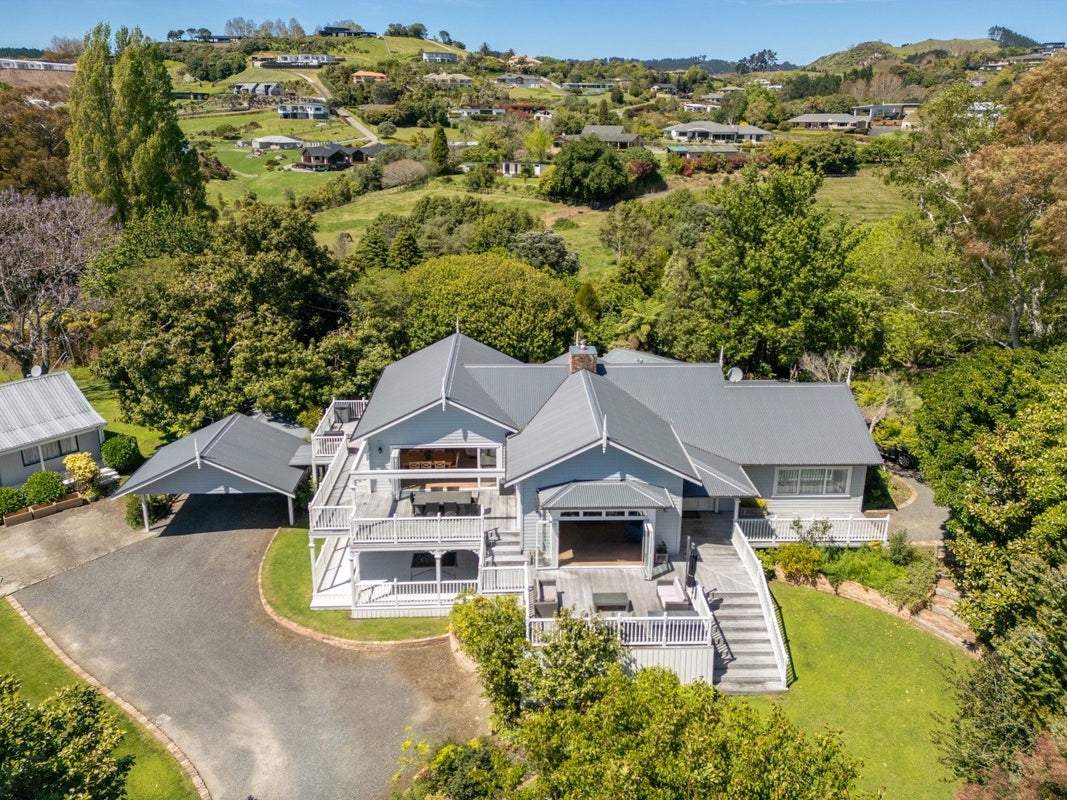 51 Waikite Road, Welcome Bay, Tauranga - Carousel 1