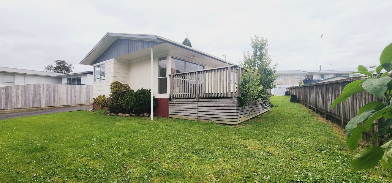 17 Paramount Parade, Tikipunga, Whangarei - Carousel 2