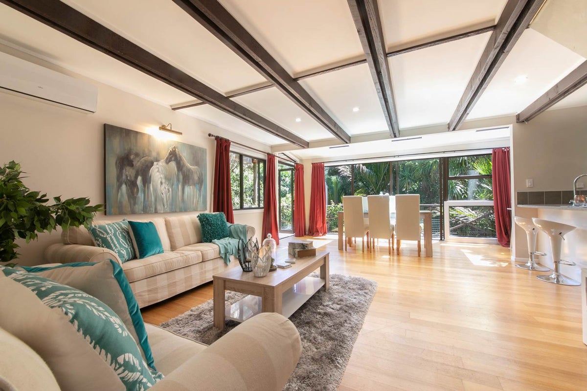 47 Western Road, Laingholm, Auckland - Carousel 2