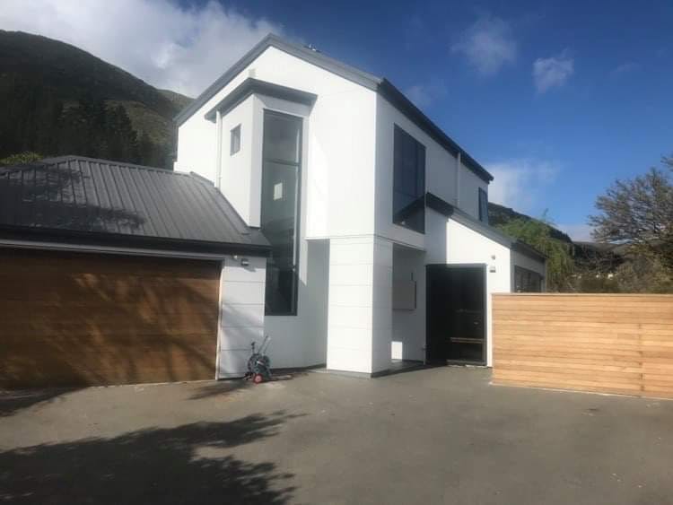 68 Arnold Street, Sumner, Christchurch - Carousel 1