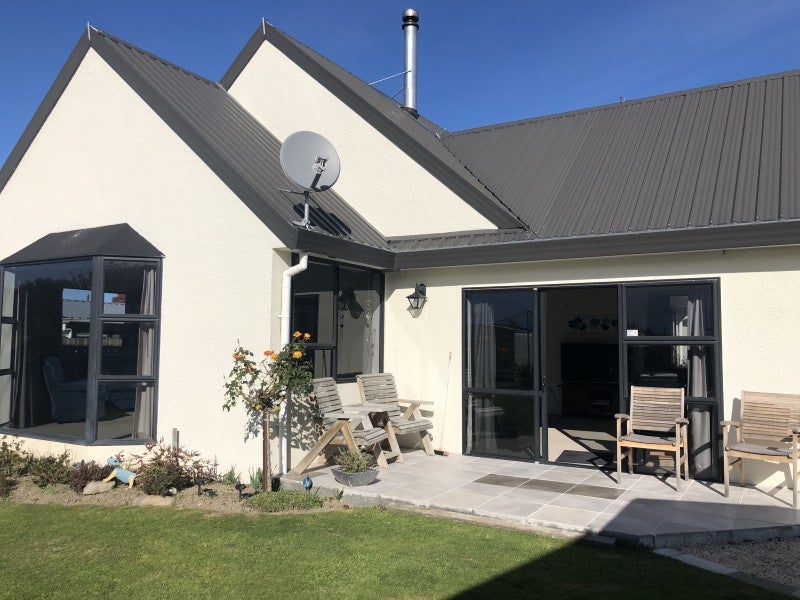 8 Grace Street, Waimate, Waimate - Carousel 25