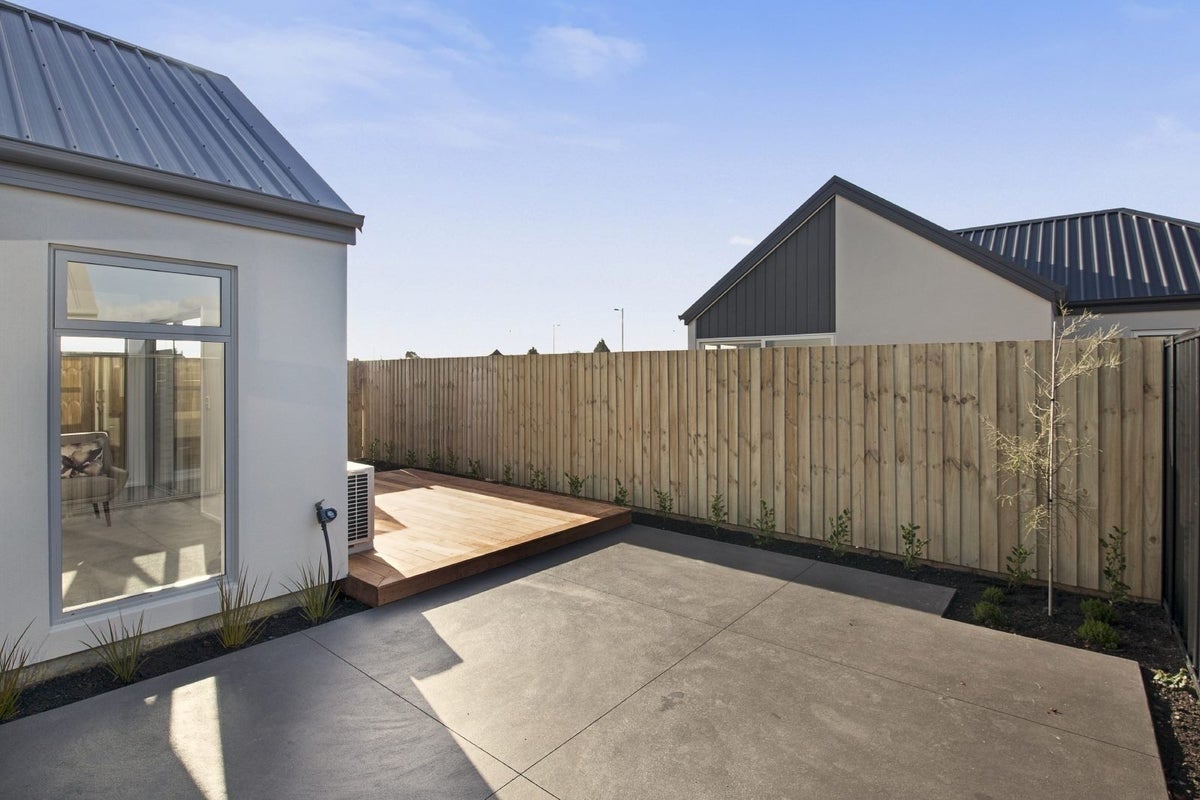 64 Manakura Street, Russley, Christchurch - Carousel 13