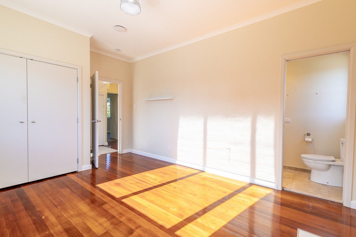 105 Nixon Street, Hamilton East, Hamilton - Carousel 2