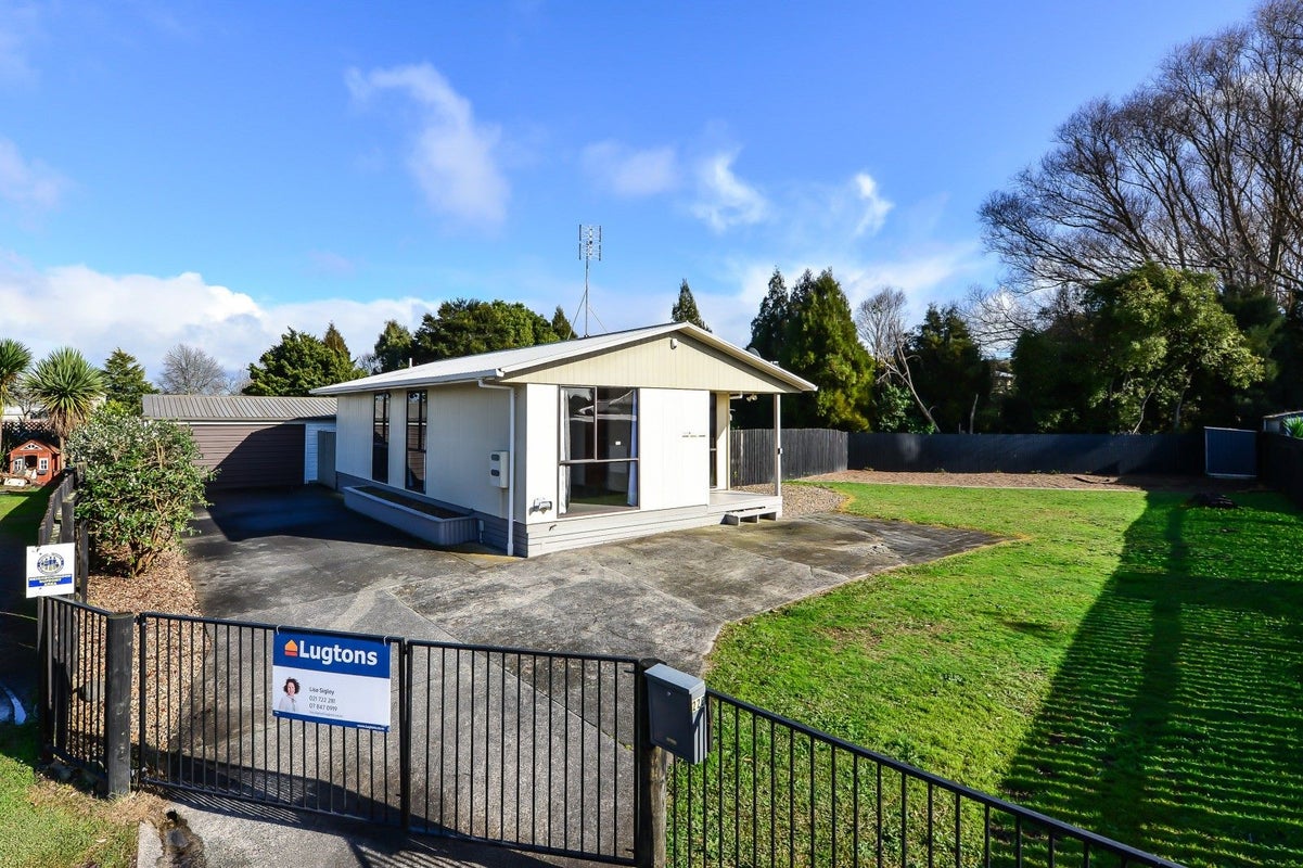 22C Odlin Crescent, Nawton, Hamilton - Carousel 1