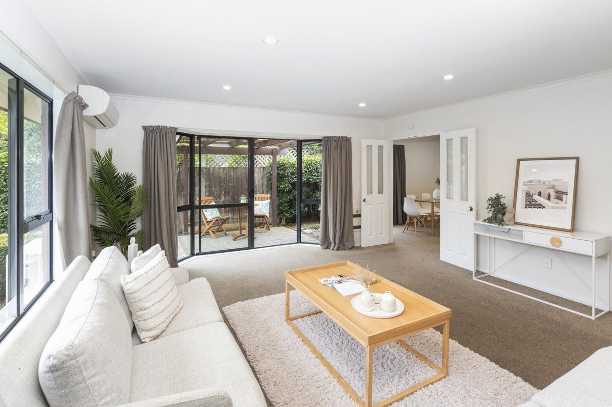 1/129 Avonhead Road, Avonhead, Christchurch - Carousel 2