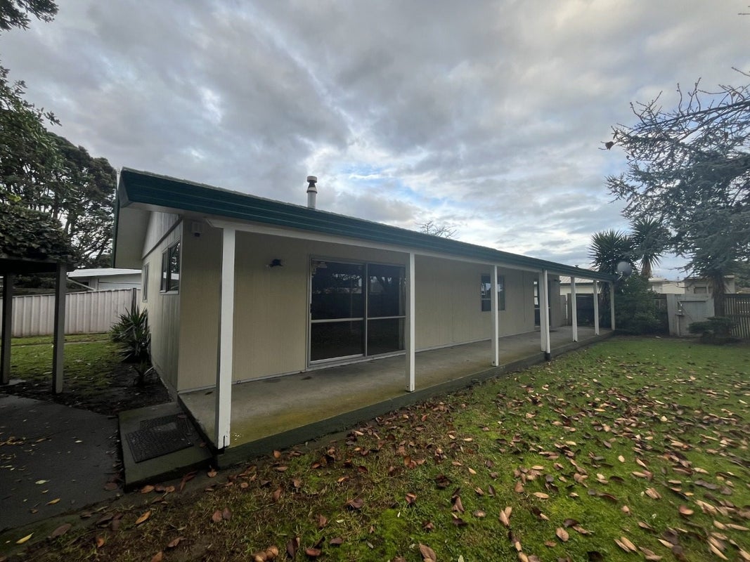 67 Aotaki Street, Otaki - Carousel 1