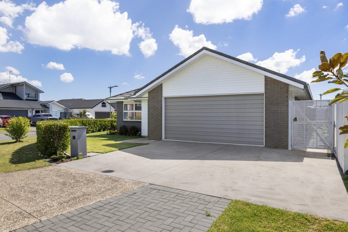 70 Awataha Crescent, Pyes Pa, Tauranga - Carousel 25